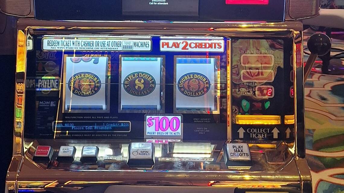 High roller’s big bet hits for one of the 10 biggest Coast jackpots of the year