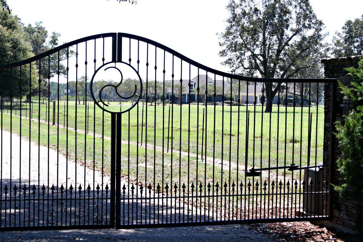 Ted Cain owns hundreds of acres in Stone County, where he was born, including this cattle farm. The government maintains Cain is trying to shield his assets, including dozens of companies that he owns, from a $32.6 million fraud judgment he’s been ordered to pay in a civil case.