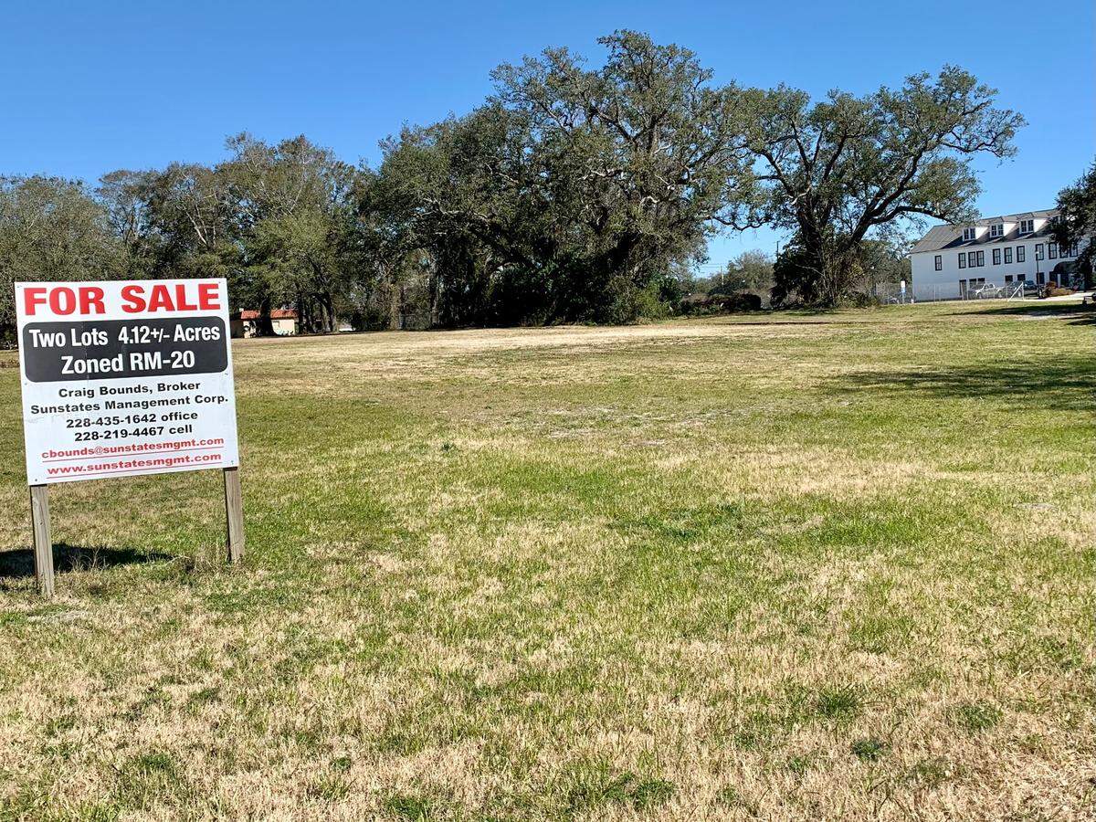 Two hotels are proposed at 1252 Beach Boulevard in Biloxi, a few blocks west of the Biloxi Lighthouse. The site is west of White Avenue and White House Hotel, seen in the photograph, with another vacant hotel between the street and this property.