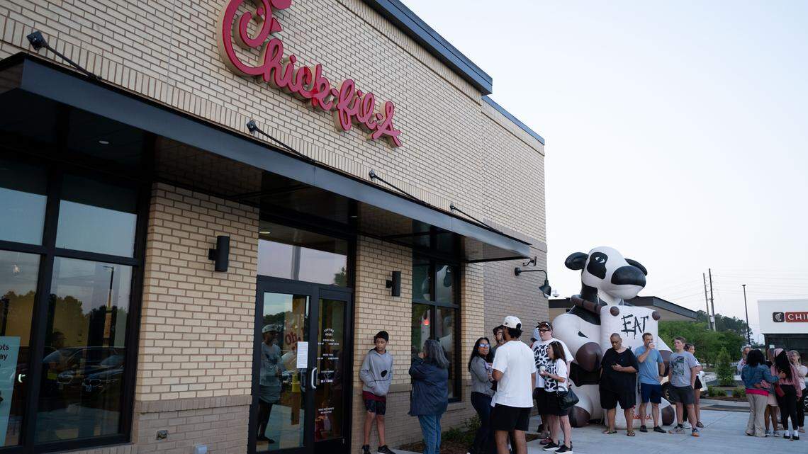 Here’s what it looked like when Chick-fil-A opened its doors in Ocean Springs