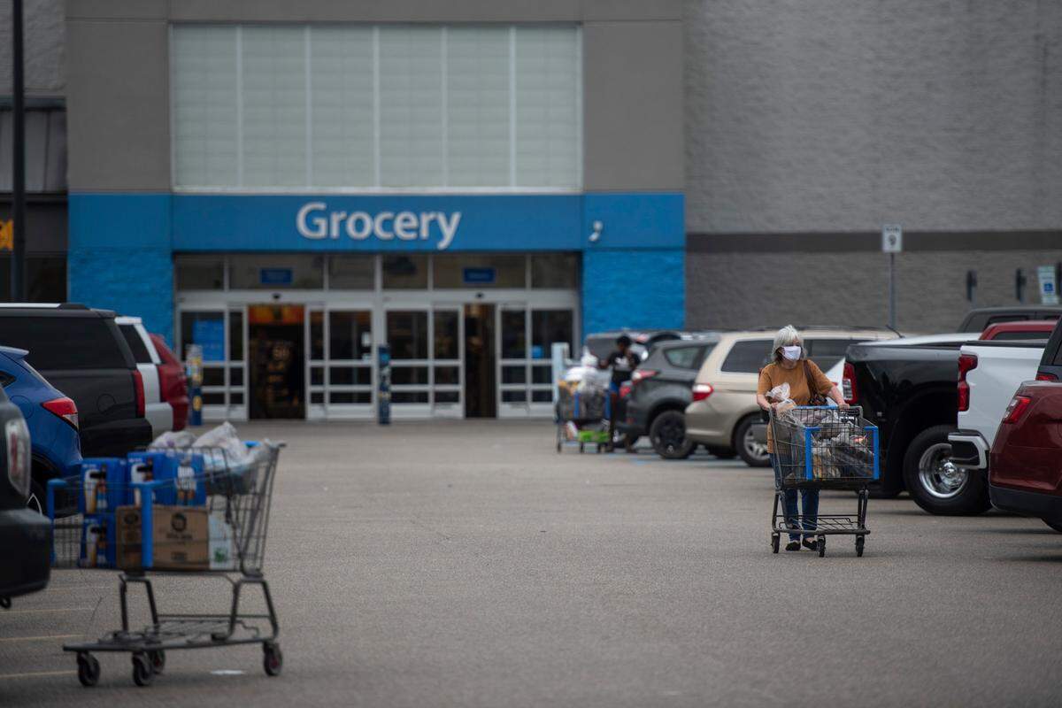 Walmart Supercenter is one of the stores included in the sale of Indian River shopping center in D’Iberville to Prudent Growth Partners, based in North Carolina
