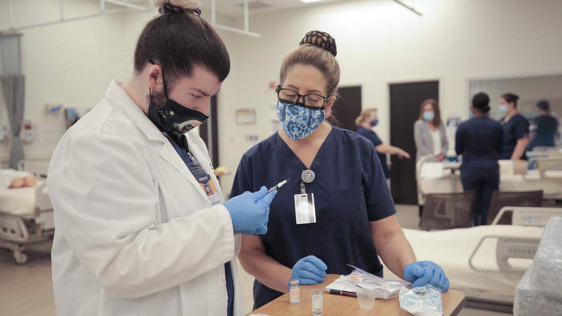 Views from readers: Community colleges + federal workers