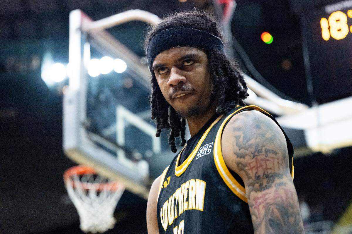 Southern Mississippi guard Isaac Taveras (10) reacts after scoring.