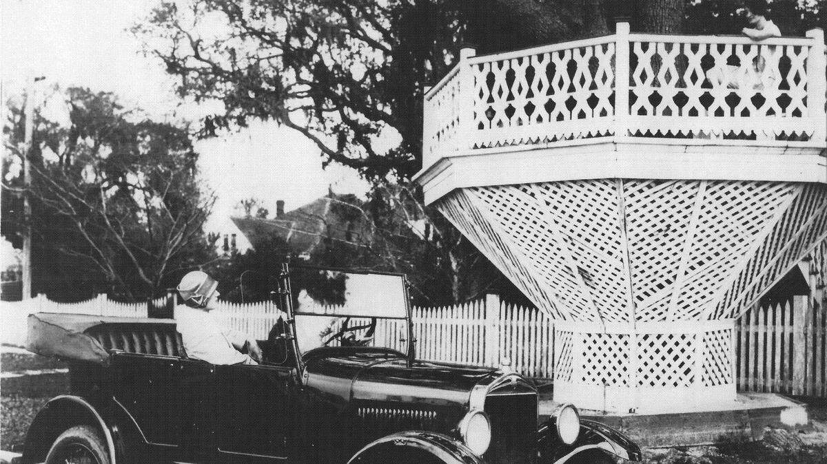 The best known Mississippi Coast’s shoo-fly was built at a wealthy New Orleans cotton businessman’s summer home on Biloxi’s East Beach in the 1800s and destroyed by Hurricane Camille in 1969. The tree structure captured in this circa-1920s photograph is occasionally revived in modern times.