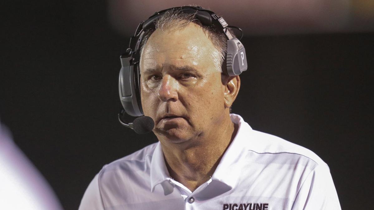 Picayune head coach Dodd Lee, pictured here at D’Iberville on Aug. 24, is seeking his program’s first state title since 2013.