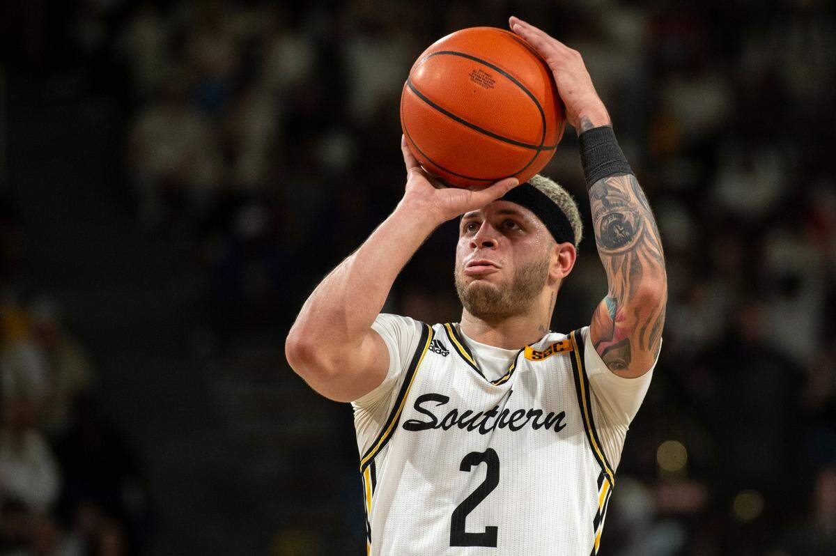 Southern Miss’s Neftali Alvarez shoots a free throw during a game against Louisiana-Lafayette at Reed Green Coliseum on Thursday, Feb. 9, 2023.