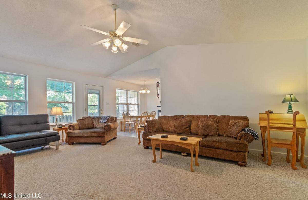 11193 Karli Lane, Biloxi, MS 39532
