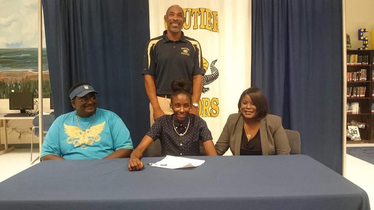 GORDON JACKSON/SPECIAL TO THE SUN HERALD 
 Gautier High guard Alexis Holloway signed with Alcorn State.