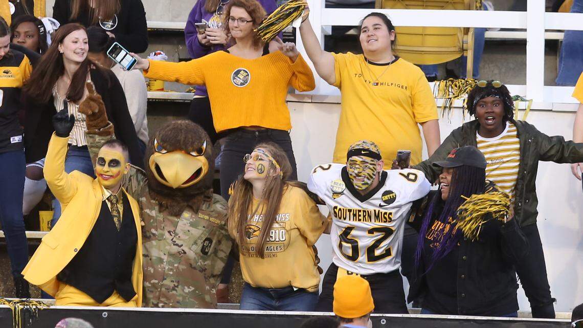 No tailgating? Reeves announces COVID-19 rules for college football in Mississippi