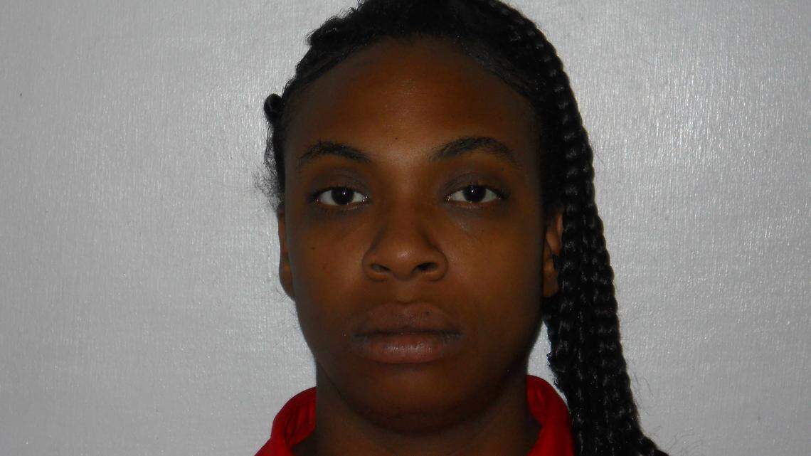 Driver with kids in car fled for 20 miles, Coast police say. Here’s why she was wanted.