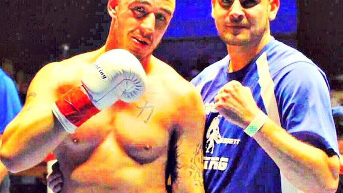 RITE HOOK PROMOTIONSCruiserweight prospect Mike Bissett, left, shown with head trainer Jake Thomas, will fight at the Hard Rock Hotel & Casino Biloxi on Saturday.
