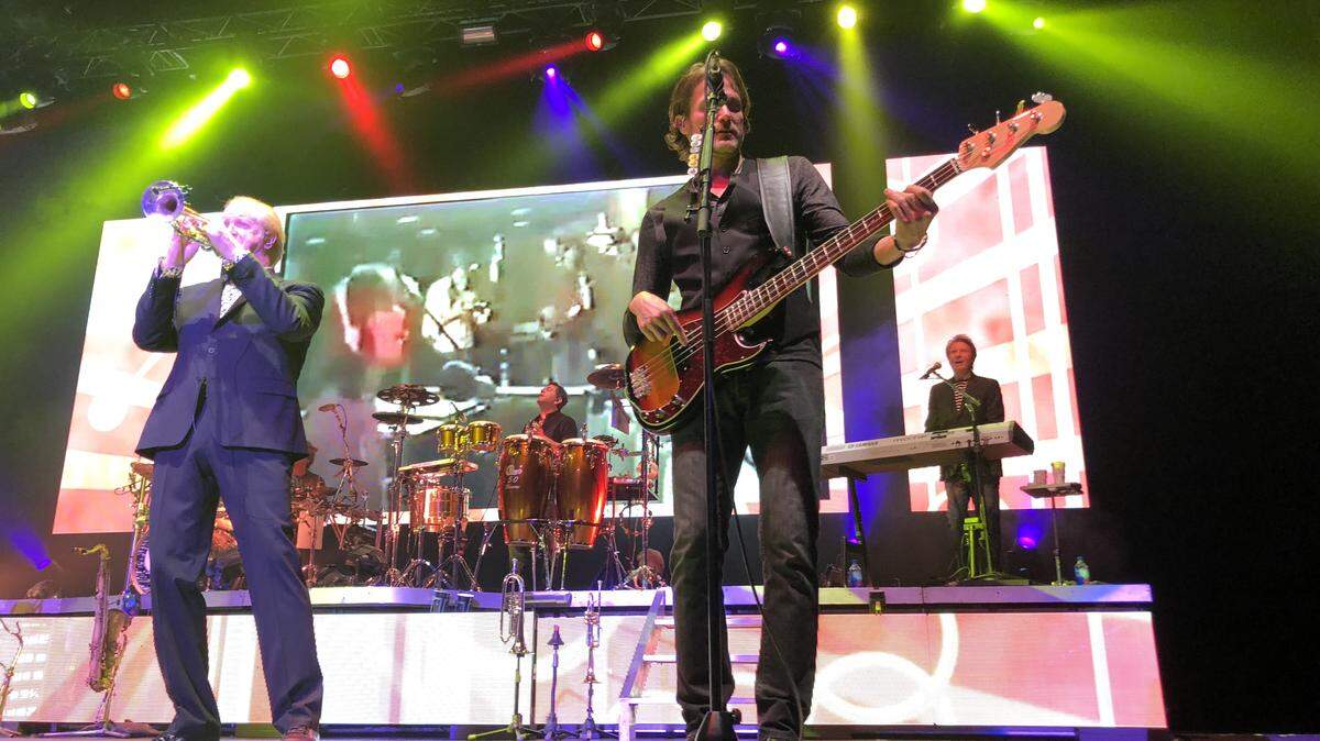 Chicago performs at the Saenger Theater in New Orleans on Friday, May 11, 2018.