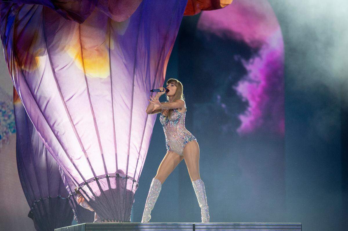 Taylor Swift preforms “Miss Americana & The Heartbreak Prince” and “Cruel Summer” during a stop on The Eras Tour at the Cesars Superdome in New Orleans on Friday, Oct. 25, 2024.