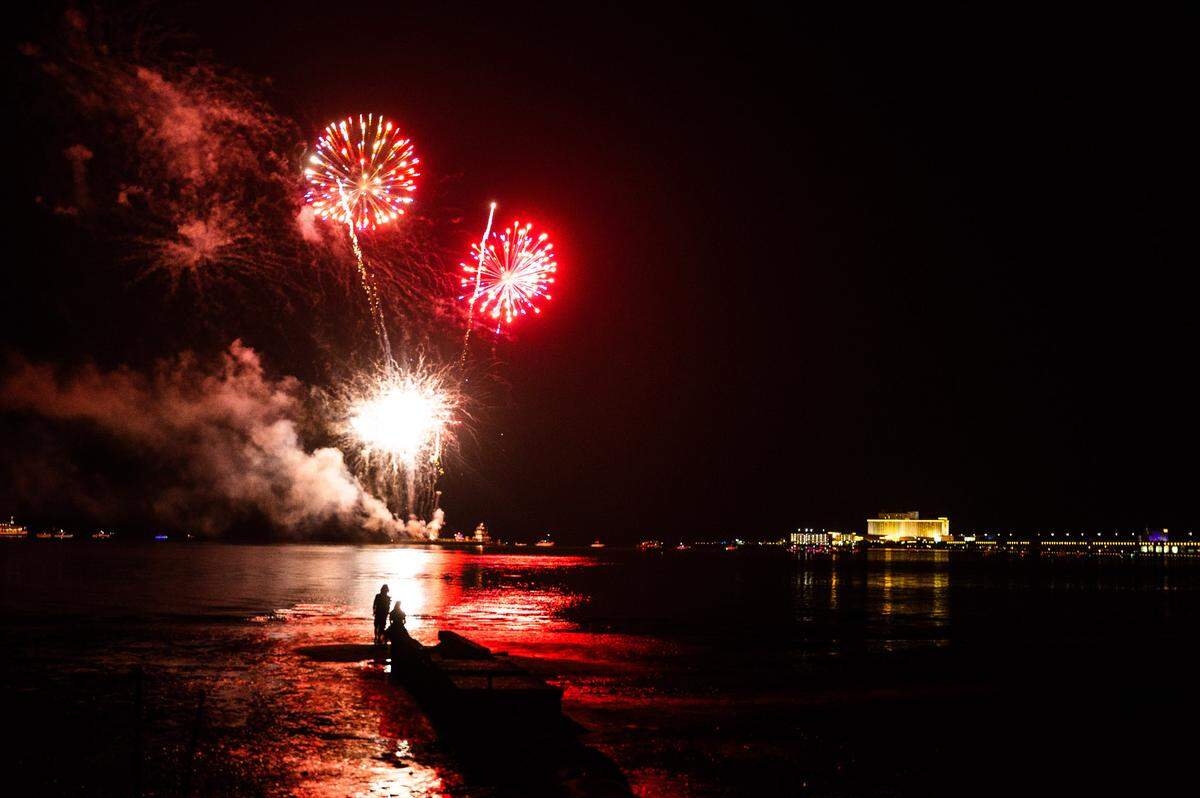 People line the beaches in Ocean Springs and many other Coast cities over the July 4 weekend to “ooh” and “ahh” over the fireworks displays.