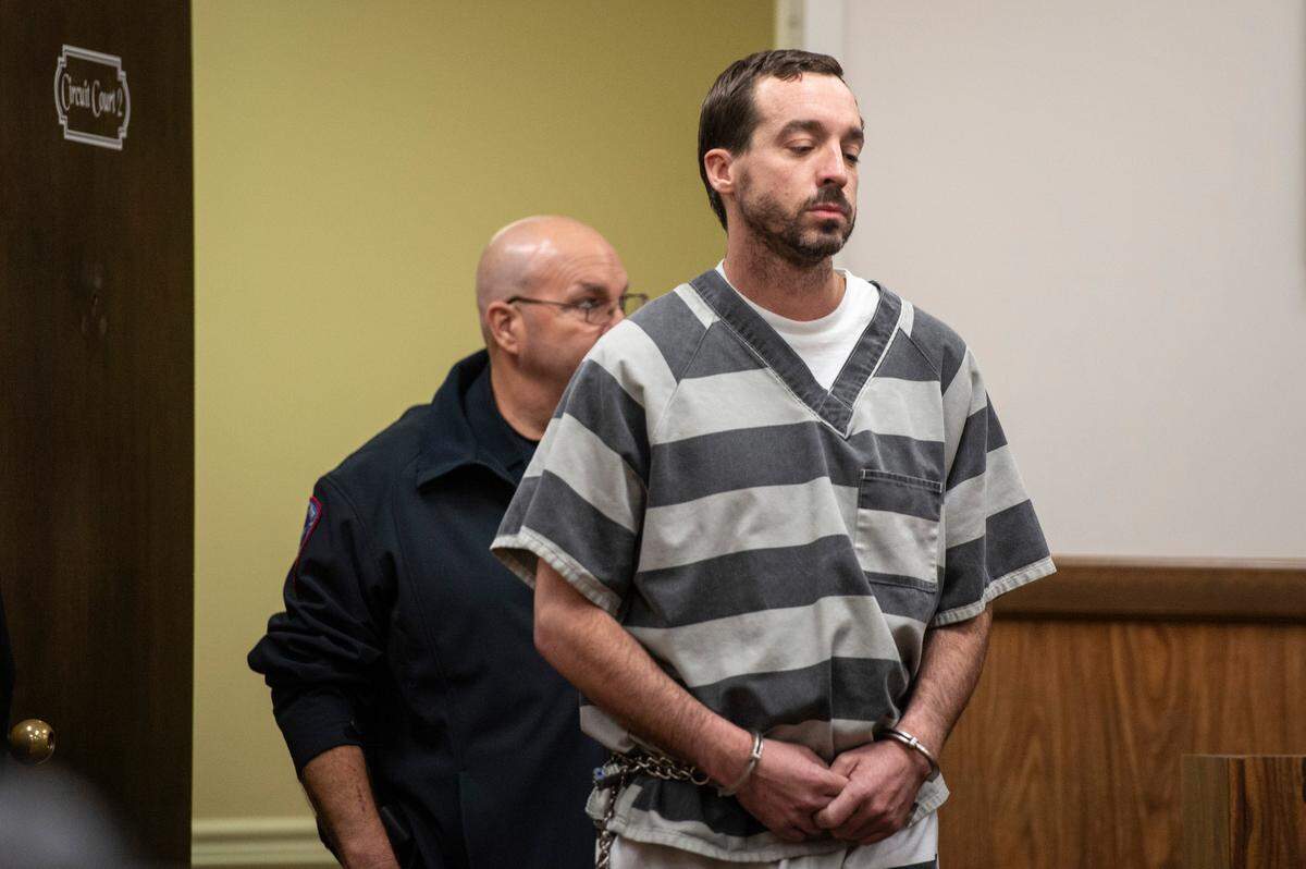 Alan Moran is escorted into court for his revocation hearing at Harrison County Circuit Court in Gulfport on Thursday, Dec. 19, 2024. Moran is accused of stalking a teen, violating his probation.