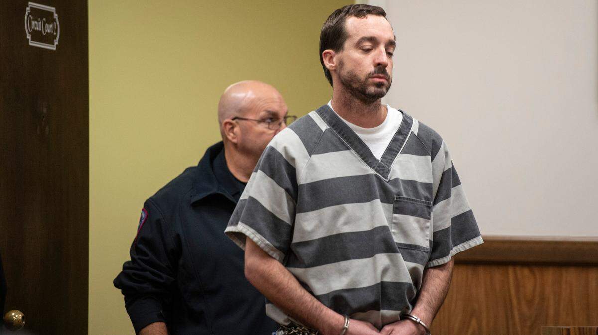 Alan Moran is escorted into court for his revocation hearing at Harrison County Circuit Court in Gulfport on Thursday, Dec. 19, 2024. Moran is accused of stalking a teen, violating his probation.