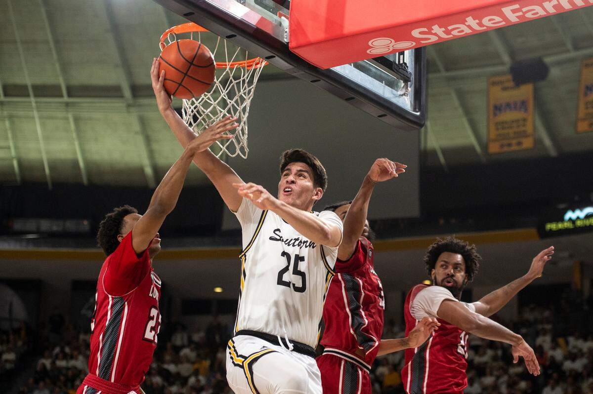 Southern Miss’s Marcelo Perez makes a layup during a game against Louisiana-Lafayette at Reed Green Coliseum on Thursday, Feb. 9, 2023.