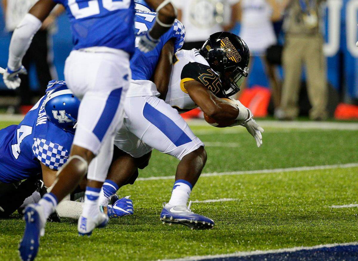 Ito Smith rushed for 173 yards when Southern Miss defeated UK 44-35 in 2016 in Lexington.
