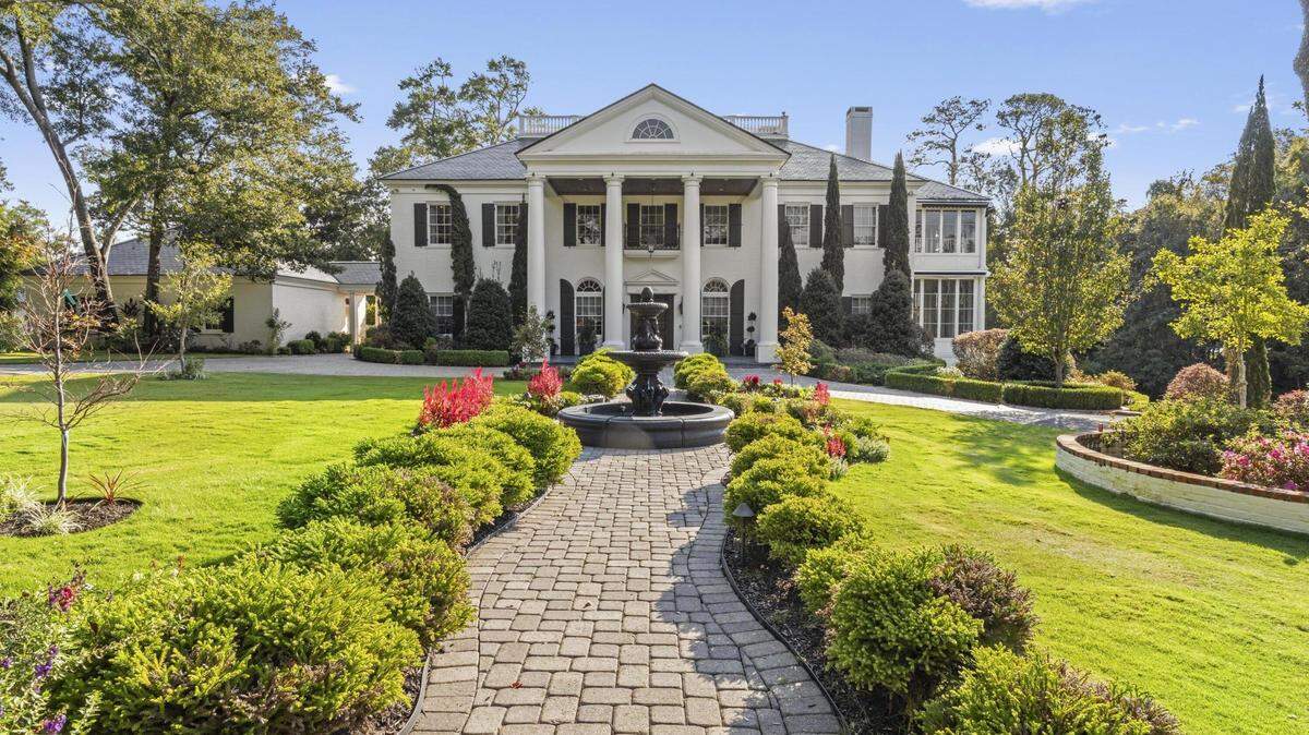 A mansion off Courthouse Road in Gulfport has hit the market. The home, loaded with luxurious features, sits on more than 10 acres and is on the market for $5,490,000.