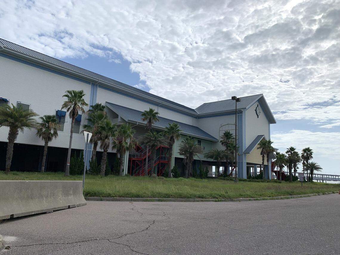 Hammered Harry’s dining and entertainment venue is taking shape inside the former Margaritaville Casino in east Biloxi.