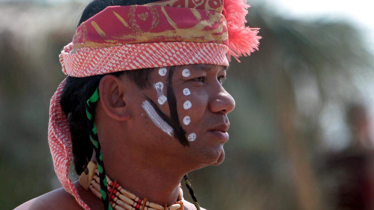 AMANDA McCOY/SUN HERALD/2012Henry Nguyen plays the role of Indian chief in the 2012 re-enactment of the 1699 Landing of d'Iberville in Ocean Springs.