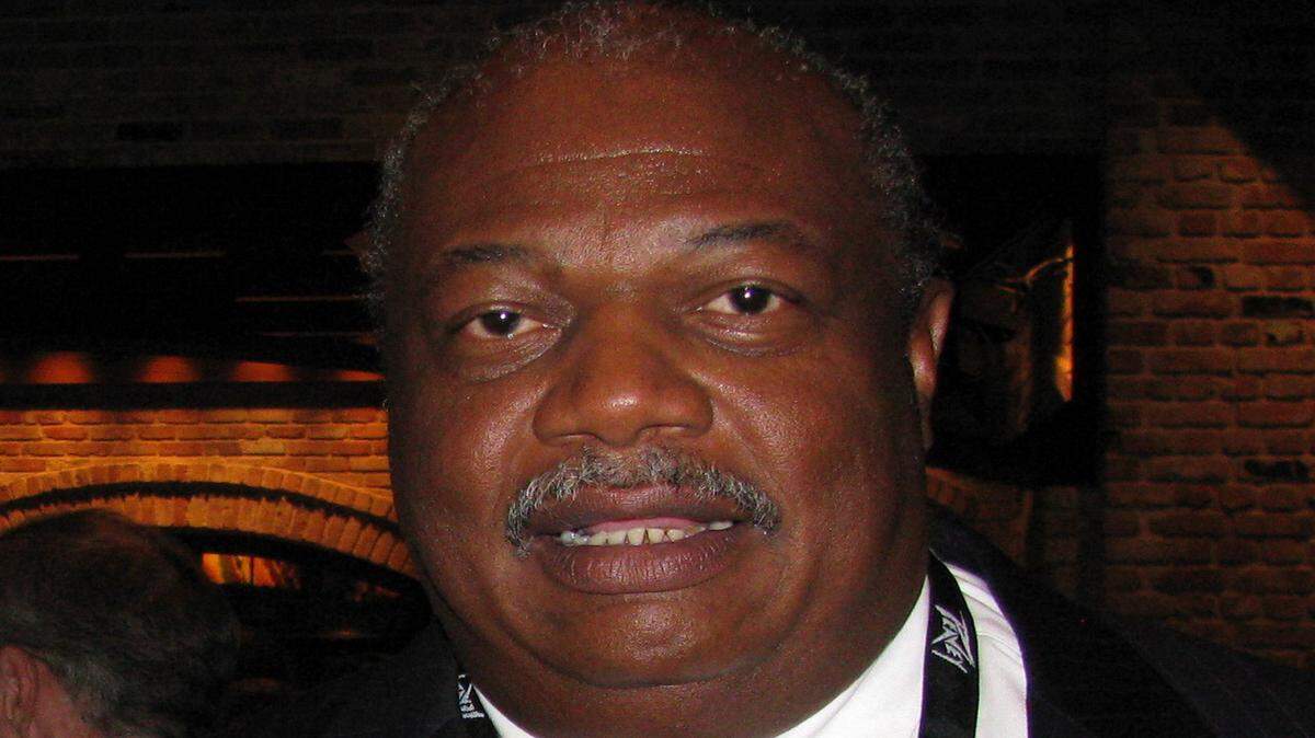 Robert E. Simmons, June 2011