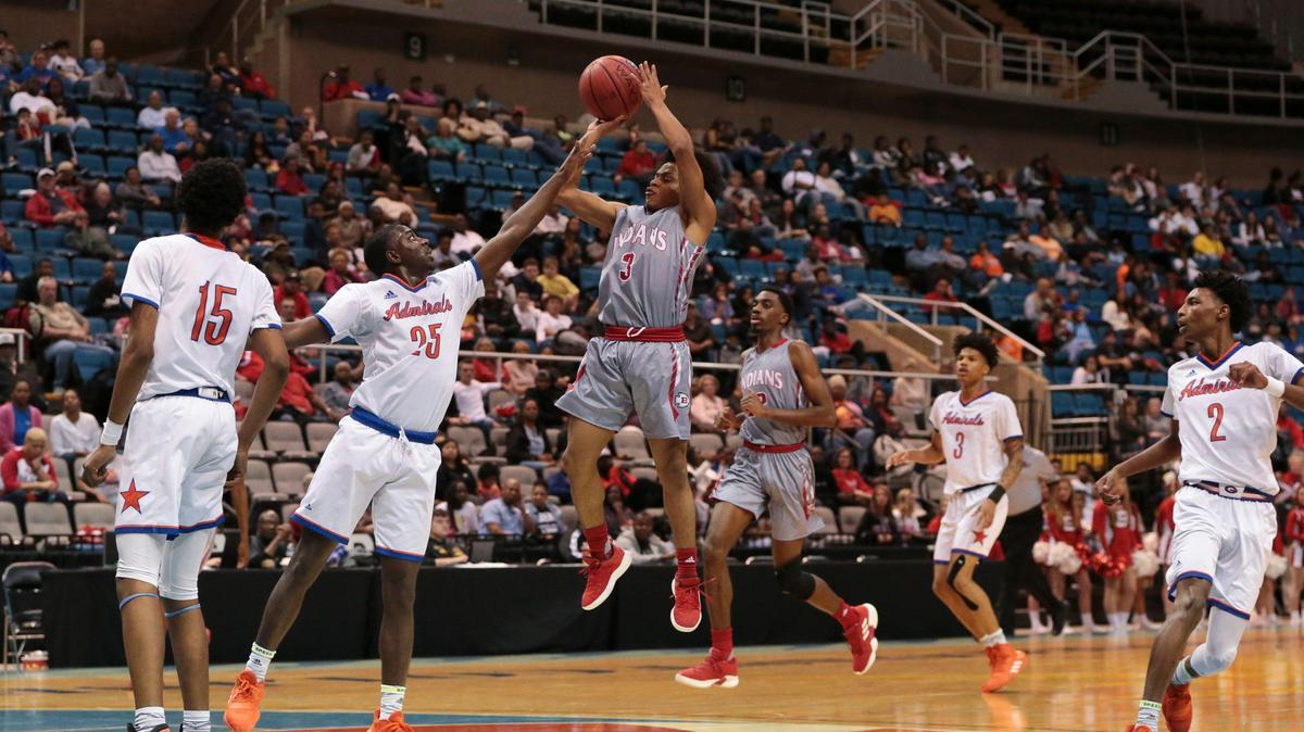 Biloxi Keontae Beasley (3) shoots to score at the close of the first half of the Biloxi vs Gulfport quarterfinal game during the Mississippi high school basketball championships at Mississippi Gulf Coast Coliseum, Saturday, February 29, 2020.
