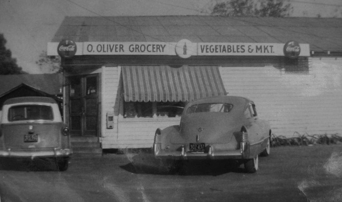 Olivers Grocery was the only white-owned business in Soria City, where commercial enterprises once thrived. Residents hope to bring business back to the historic community with support from urban planners and others .