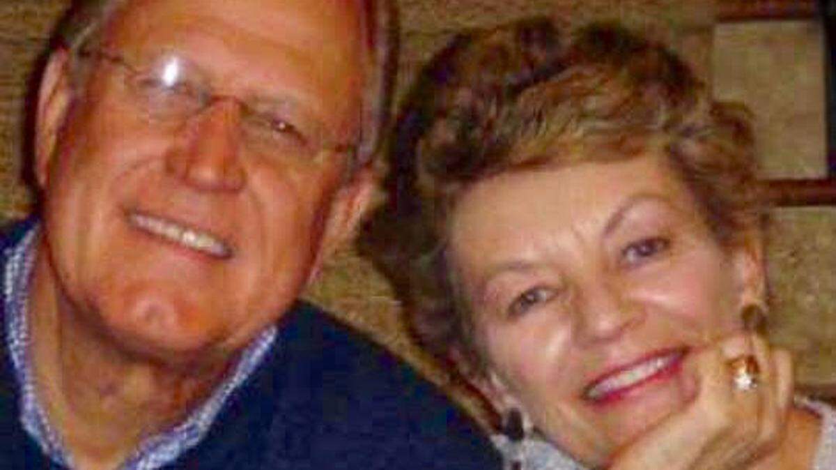 Holcomb and Peggy Hector are shown in this recent photo.