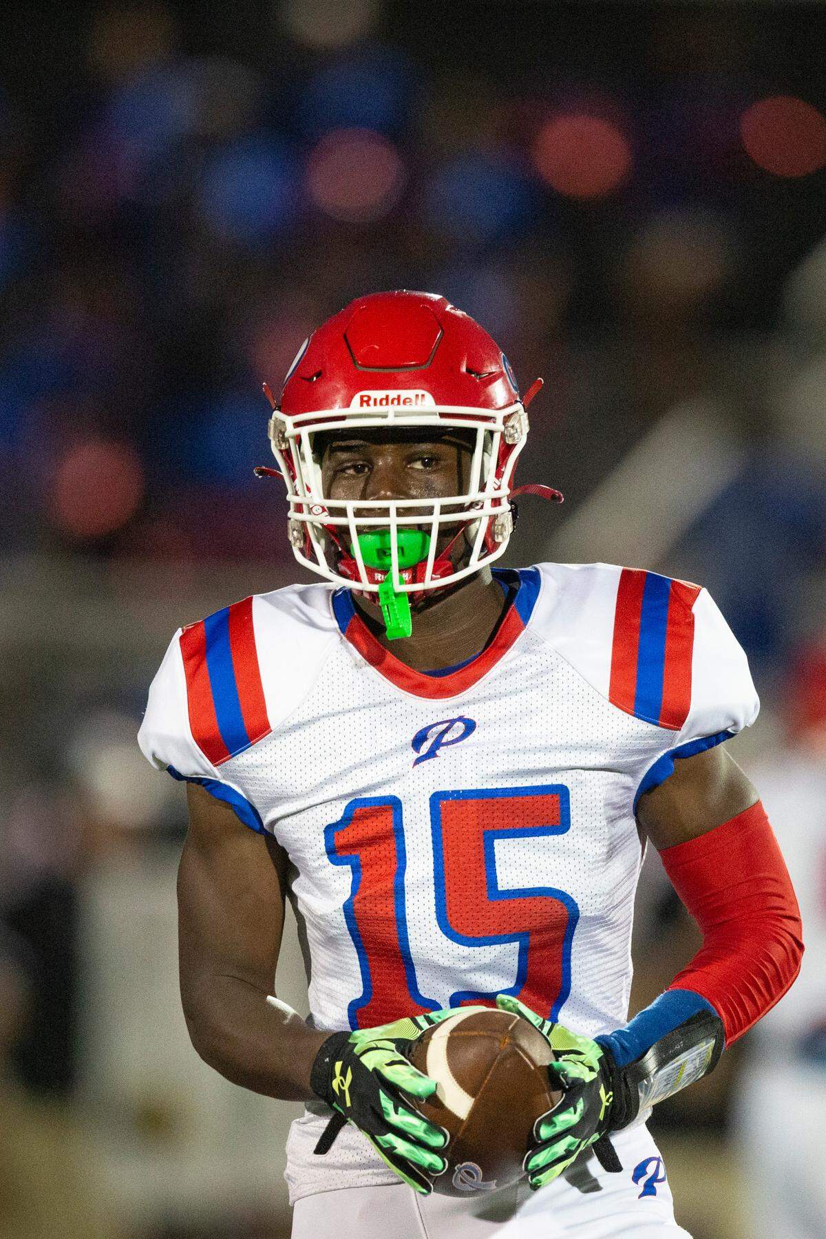 Pascagoula’s Brian Barnes holds the ball during a game against Gautier at Gautier High School in Gautier on Friday, Sept. 2, 2022.