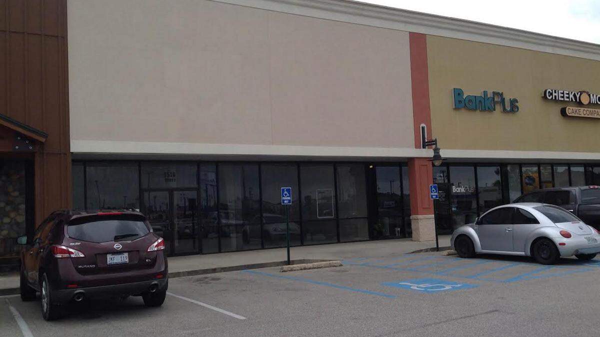 MARY PEREZ/SUN HERALD
This empty storefront  at 3516 Sangani Blvd., where Capone's had been, will soon be A&H Hot Pot Restaurant & Grill after the D'Iberville City Council approved it Tuesday.