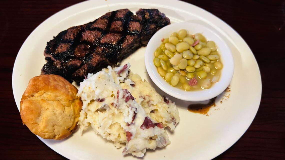 Sully’s restaurant in downtown Gulfport offers premium steaks | Biloxi ...