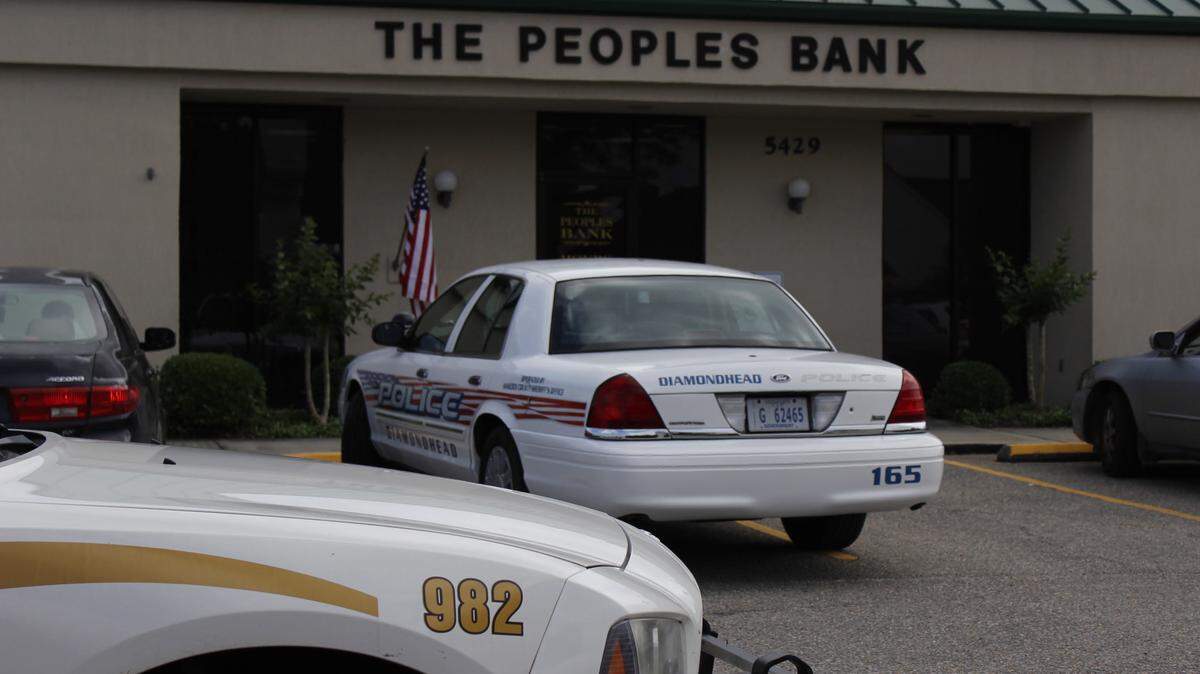 WESLEY MULLER/SUN HERALD 
 The Peoples Bank in Diamondhead on Friday, April 29, 2016.