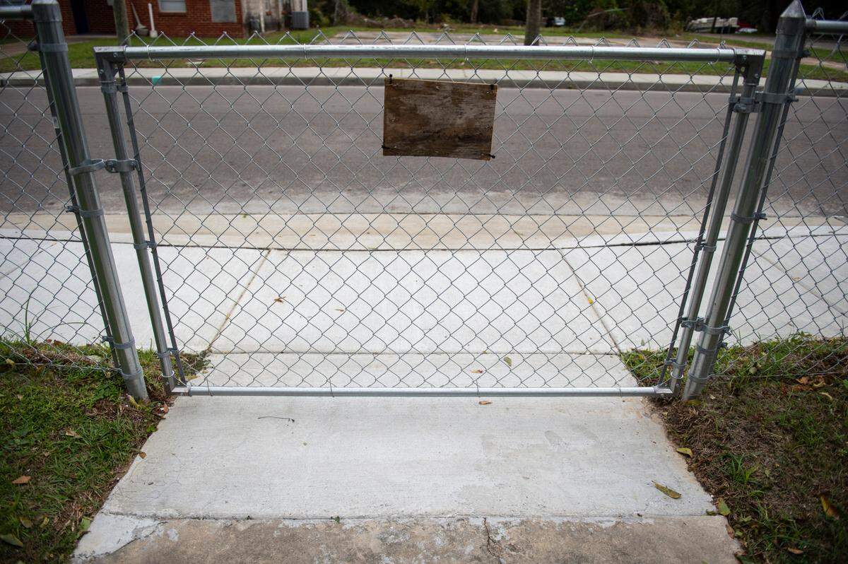 Concrete sidewalk outside Karen Fleeton’s home that was repaired by DNA Underground on Friday, Oct. 29, 2021.