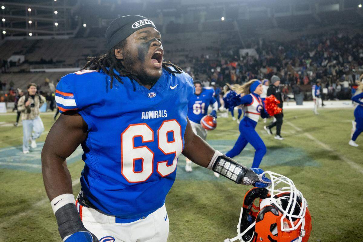 Gulfport offensive lineman Jamarion Moses (69) celebrates Saturday.
