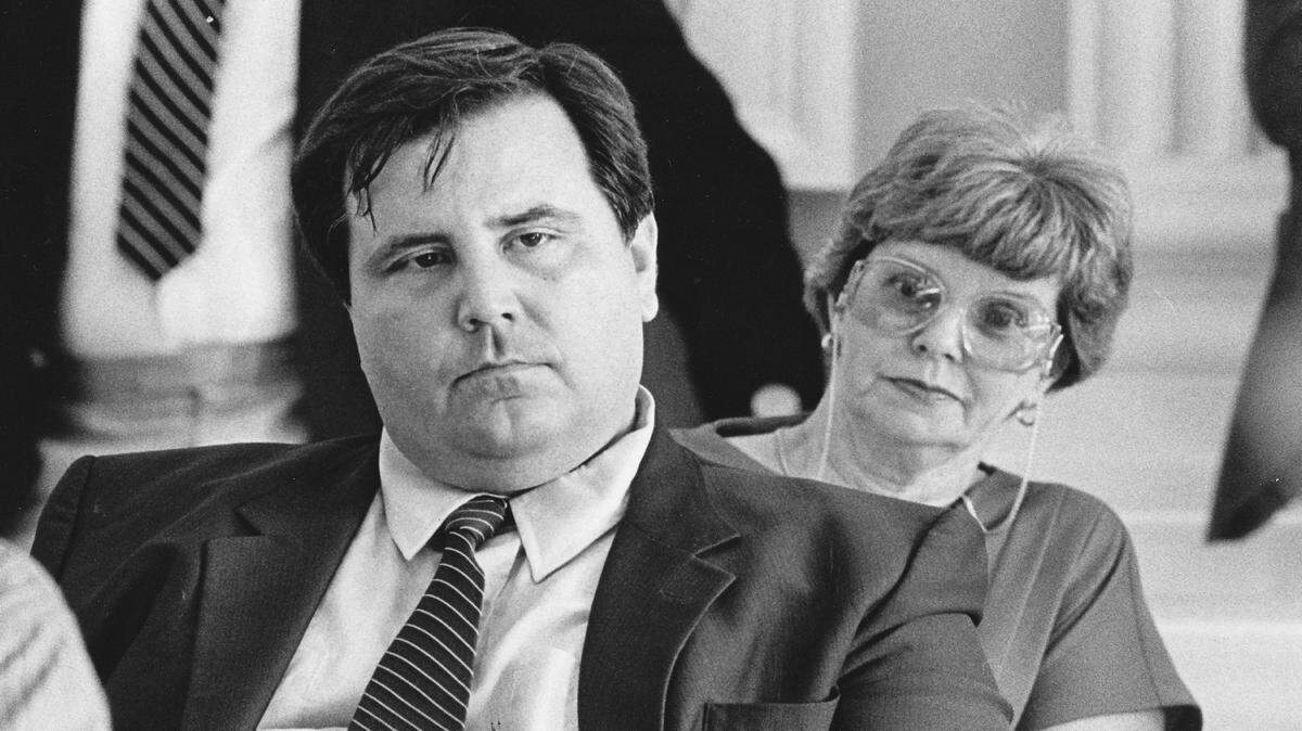 HERB WELCH/SUN HERALD/1987 
 Bob Caroll, left, and Margeret Sherry sit in a Biloxi City Council meeting in June 1987.
