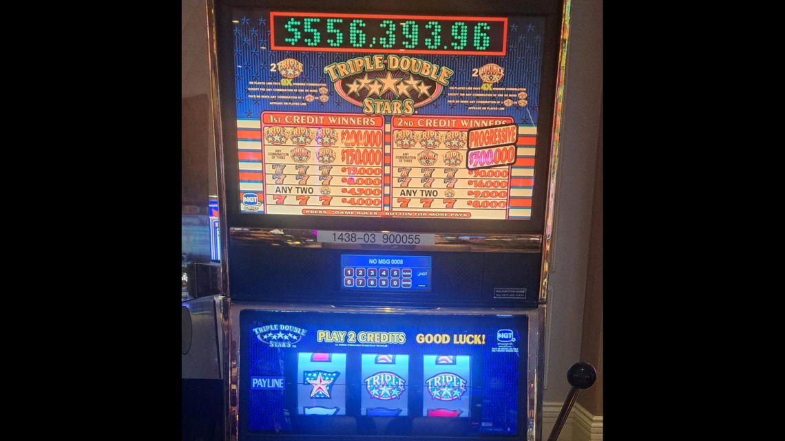 Snow jackpot hits at Biloxi casino, first of the year and in the middle of the storm