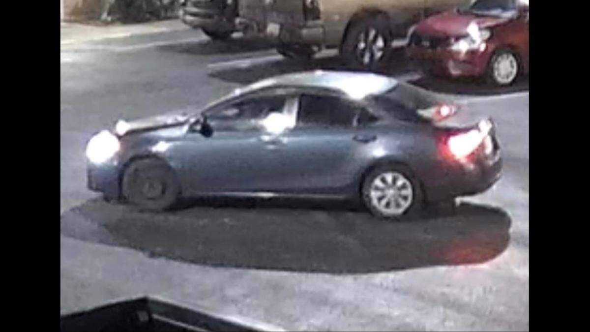 A vehicle two suspects who are accused of burglarizing an apartment in Pascagoula were allegedly driving.