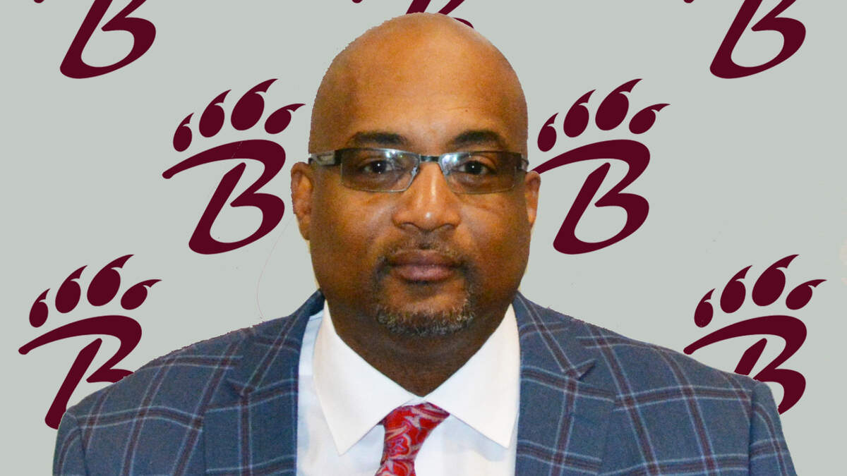 Kevin Hunt has been named the newest head basketball coach at Long Beach.