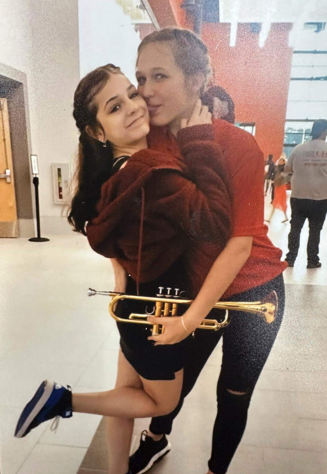 Kayelyn Drake, left, and her sister.