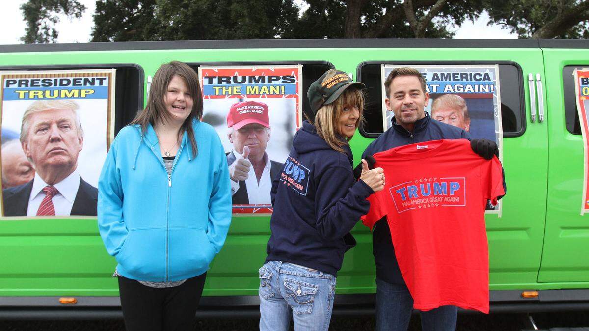 JUSTIN MITCHELL/SUN HERALD 
 Richelle Williams, left, Robin Williams and Earl Brown at the Donald Trump rally at Biloxi's Coast Coliseum on Saturday, Jan. 2, 2016.