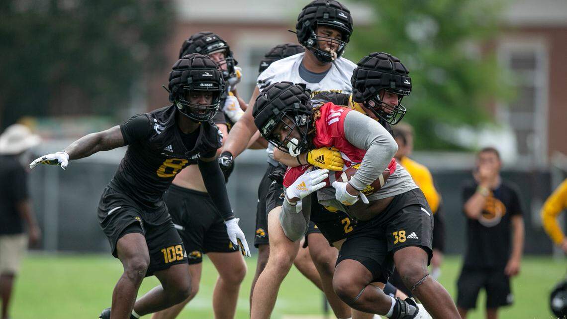 One group has the edge in the battle of the trenches early in Southern Miss fall camp