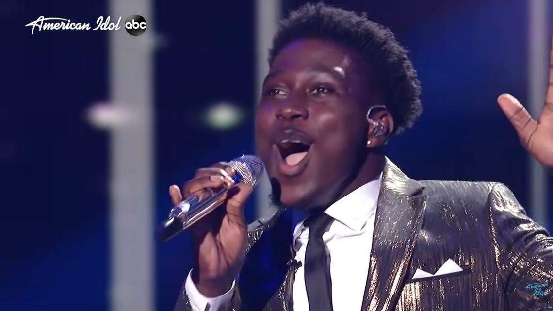 Jackson State University student Deshawn Goncalves advanced to the Top 12, wowing “American Idol” judges with his cover of “Higher Ground” by Stevie Wonder.