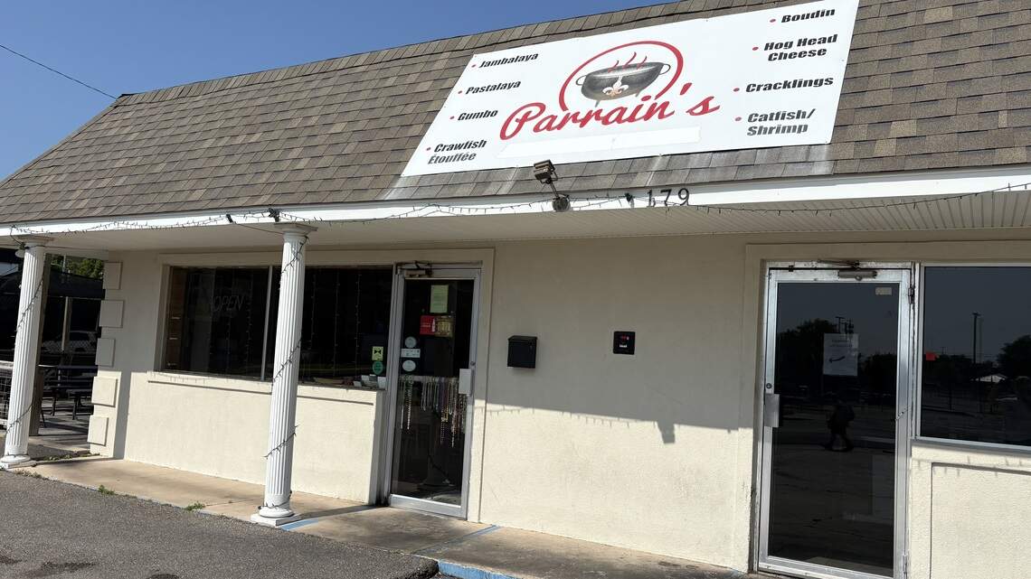 Here’s what’s moving into the former Parrain’s building in downtown Biloxi