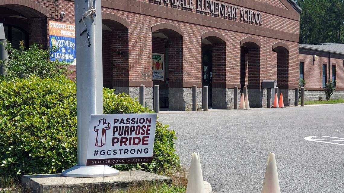 George County schools criticized by national group for putting Christian cross on signs