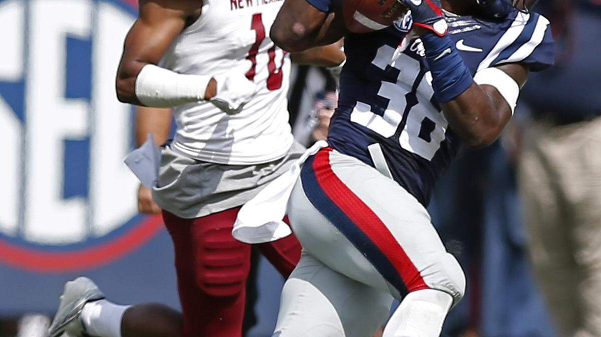 ROGELIO V. SOLIS/ASSOCIATED PRESS 
 Ole Miss defensive back Mike Hilton (38) could be moved to his third position of the season after the Rebels come off of the bye week.