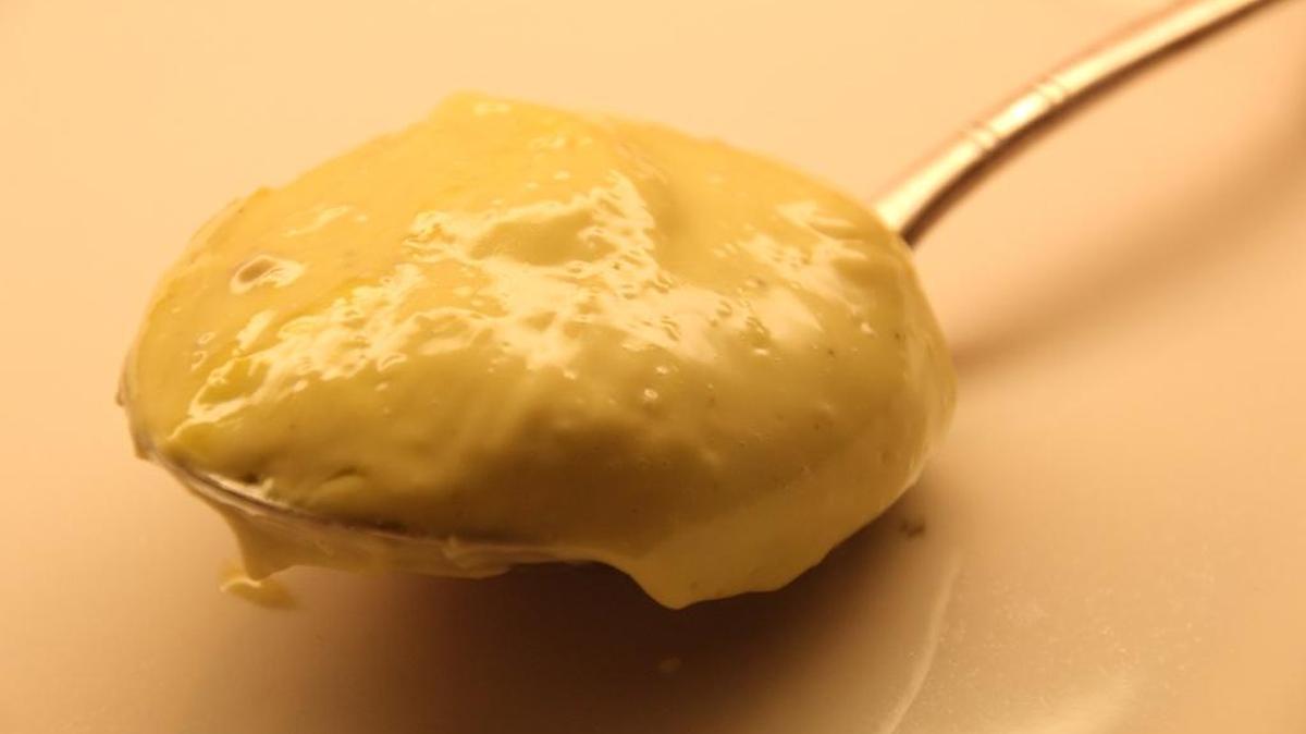 Homemade mayonnaise can be made in less than 2 minutes.