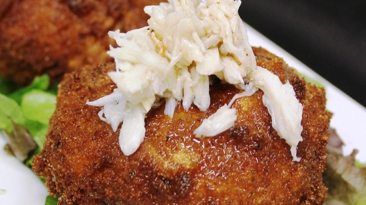 Crab cakes may be a bit of an extravagance, but they are as delicious as any seafood recipe.