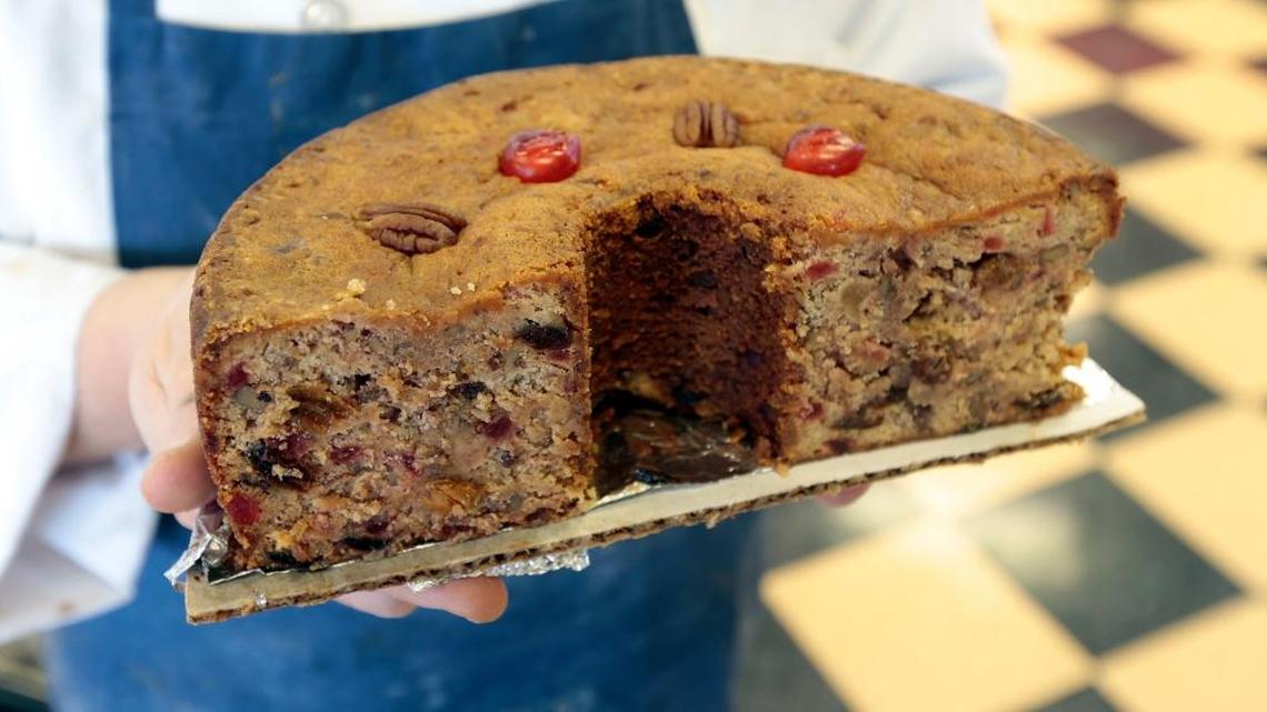 Here is a ‘keeper’ recipe for yummy fruitcake cookies. They are perfect for the holidays.