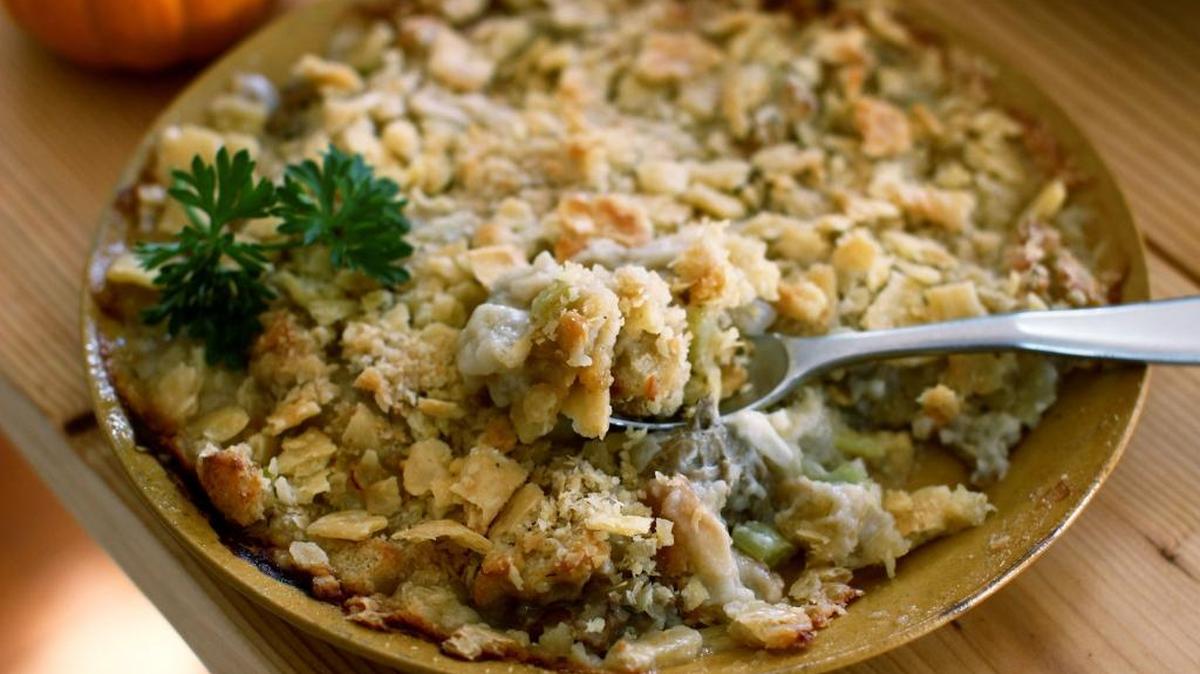 This oyster dressing recipe by Elizabeth Karmel includes white bread and saltine crackers.